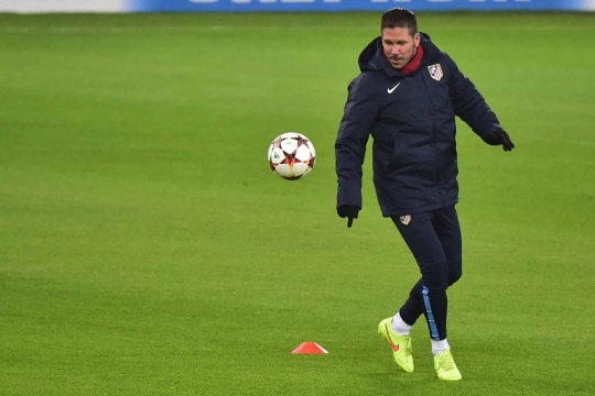 Aksi Diego Simeone juggling bola di kandang Juventus