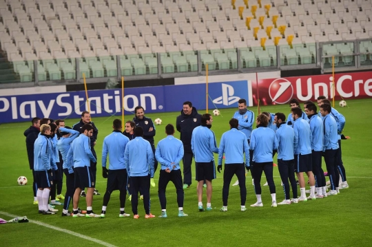 Aksi Diego Simeone juggling bola di kandang Juventus