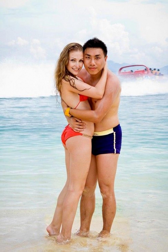Pria China ini beruntung nikahi model seksi Ukraina