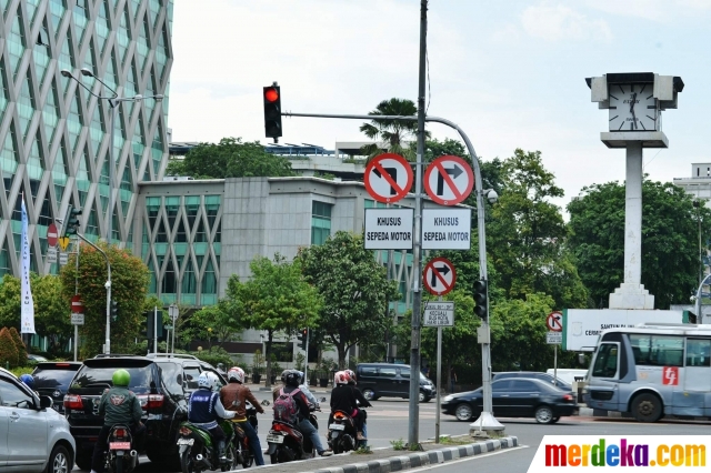 Foto Rambu rambu motor tak boleh melintas di HI sudah 