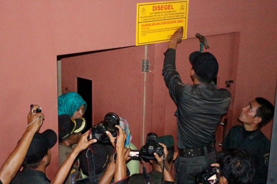 Jelang tahun baru, polisi syariat segel tempat karaoke di Aceh