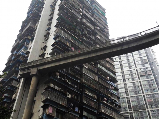 Jalan ini ada di Lantai 13