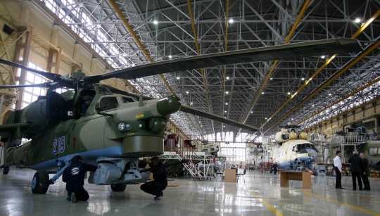 Mengintip pembuatan helikopter maut Rusia Mi-28NE