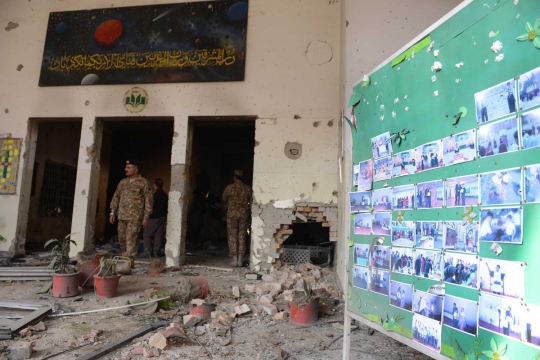 Kondisi porak-poranda sekolah di Pakistan pasca diserang Taliban