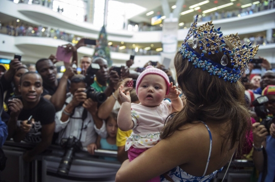 Senyum mempesona Miss World 2014 tiba di kampung halaman