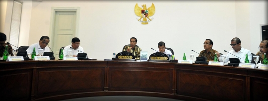Jokowi pimpin rapat terbatas bahas hukuman mati pengedar narkoba