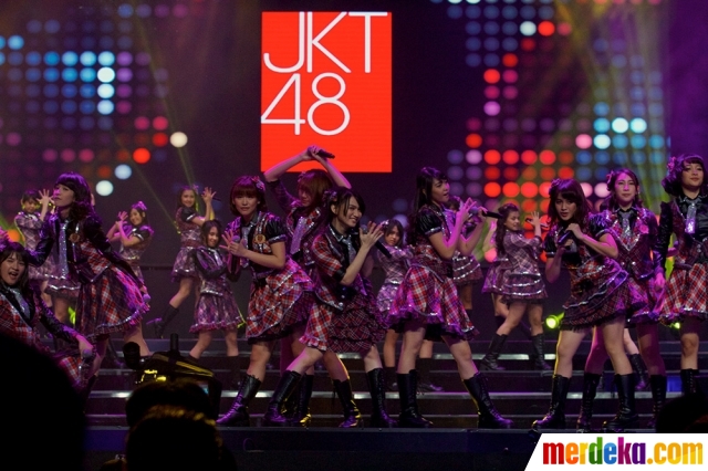 Foto : Melihat konser ulang tahun JKT48 ketiga merdeka.com