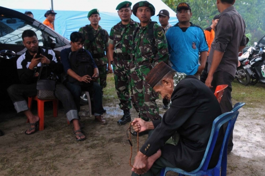 Aksi ketua adat Belitung Timur gelar ritual cari pesawat AirAsia