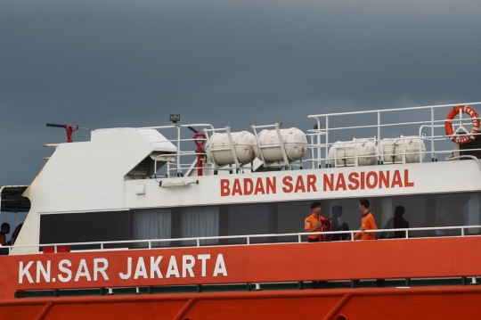 Aksi Basarnas dalam pencarian AirAsia QZ8501