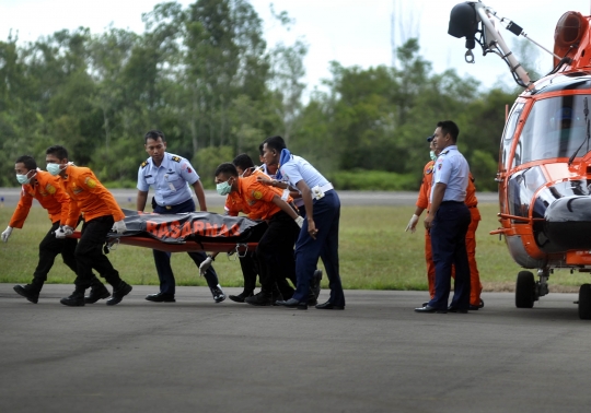 Dua jenazah AirAsia tiba di Bandara Iskandar, Pangkalanbun