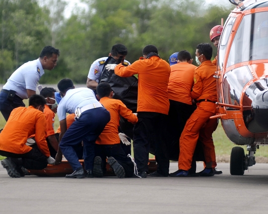 Dua jenazah AirAsia tiba di Bandara Iskandar, Pangkalanbun