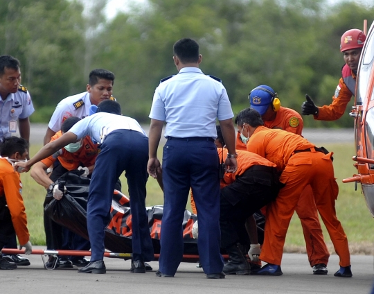 Dua jenazah AirAsia tiba di Bandara Iskandar, Pangkalanbun