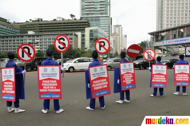 Foto Aksi sosialisasi keselamatan berlalu lintas di 