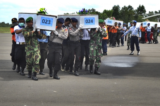 12 Jenazah AirAsia kembali diterbangkan ke Surabaya