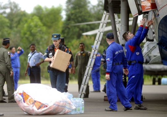 Pesawat amfibi Rusia siap bantu cari kotak hitam AirAsia