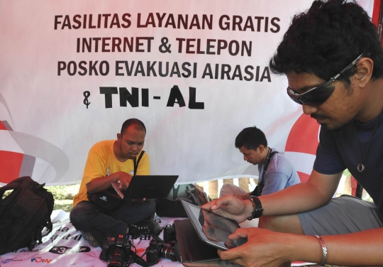 Menengok posko SAR AirAsia yang sediakan Wi-Fi & makanan gratis