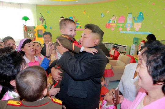 Kepedulian Kim Jong-un tengok anak-anak panti asuhan Pyongyang