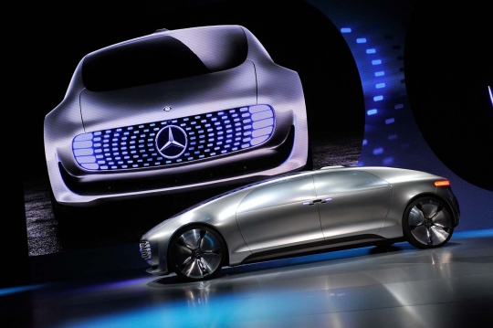 Mercedes F 015 >> Foto Ini Wujud Mewah Mercedes Benz F 015 Berteknologi Auto Mercedes F 015 >> Foto Ini Wujud Mewah Mercedes Benz F 015 Berteknologi Auto