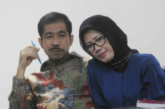 Istri muda bersaksi di sidang lanjutan Romi Herton