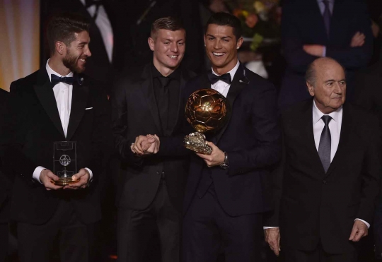 Cristiano Ronaldo raih Ballon d'Or 2014