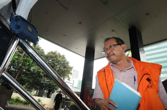 KPK periksa tersangka Antonio terkait kasus suap gas Bangkalan