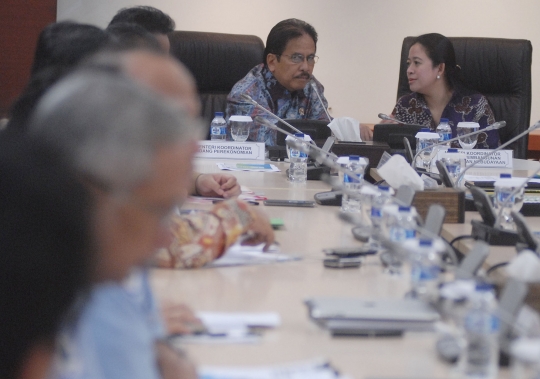 Menteri Puan dan Sofyan Djalil gelar rapat koordinasi bahas BPJS