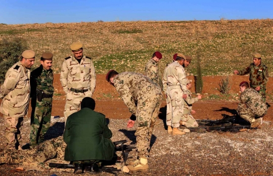 Perangi ISIS, tentara Jerman latih pasukan Kurdi gunakan senjata