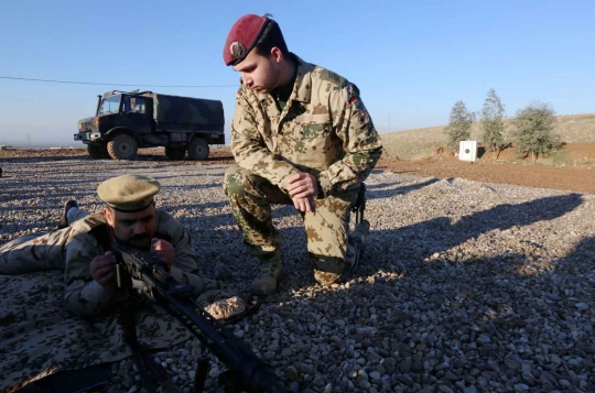 Perangi ISIS, tentara Jerman latih pasukan Kurdi gunakan senjata