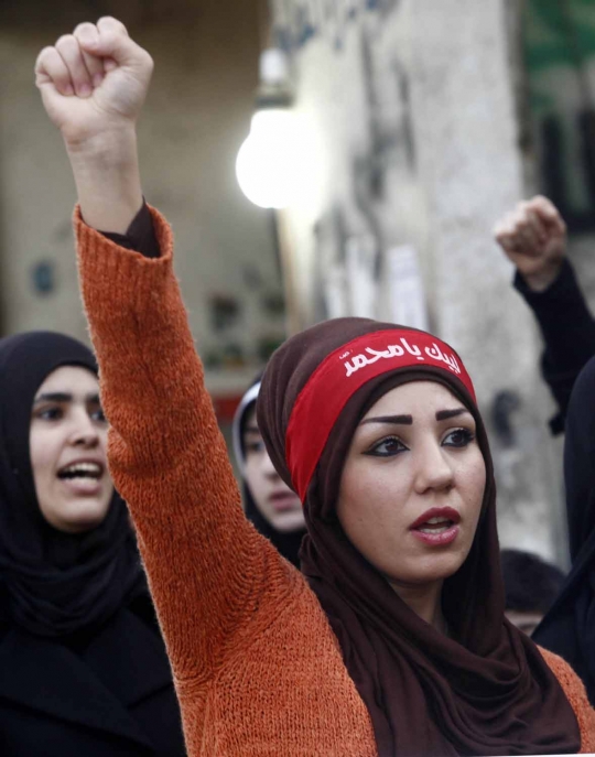 Aksi wanita cantik Lebanon ikut demo mengecam Charlie Hebdo