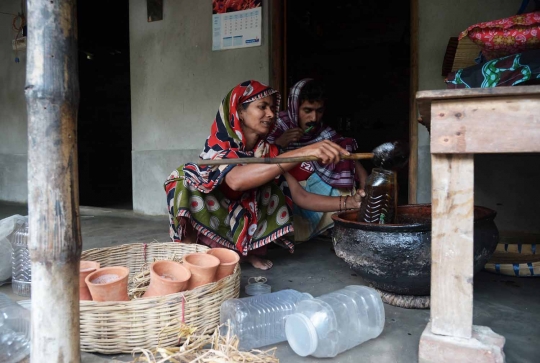 Menengok pembuatan Jaggery, minuman alkohol dari kurma khas India