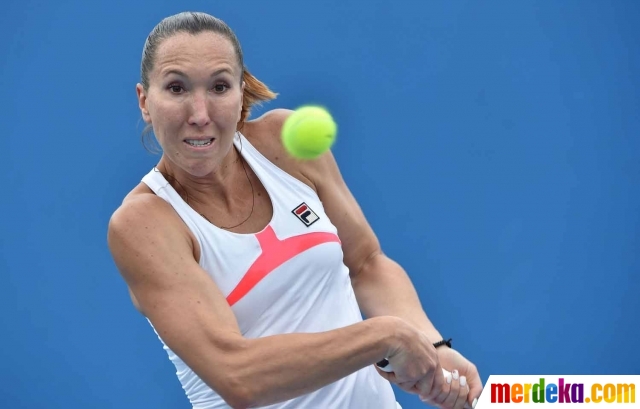 Ekspresi Petenis Asal Serbia Jelena Jankovic Saat Melawan Petenis Swiss Timea Bacsinszky Dalam Kejuaraan Australian Ekspresi Petenis Asal Serbia Jelena Jankovic Saat Melawan Petenis Swiss Timea Bacsinszky Dalam Kejuaraan Australian