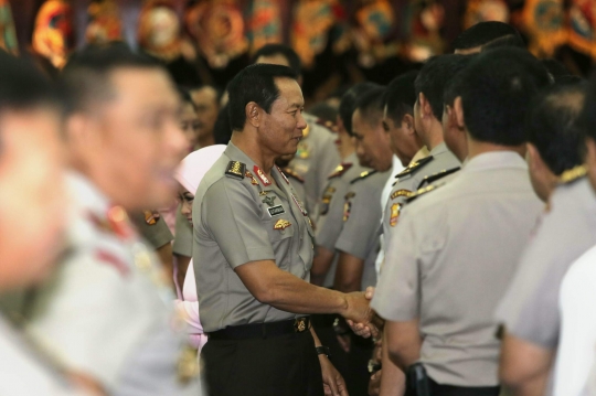 Senyum haru Jenderal Sutarman usai acara pisah sambut Kapolri