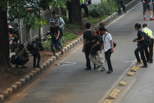 Olah TKP Outlander maut, Jalan Arteri Pondok Indah macet parah