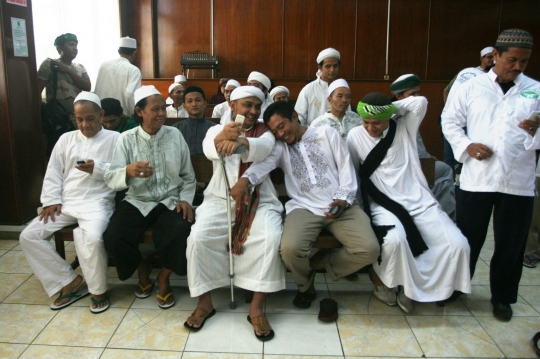 Koordinator FPI jalani sidang perdana terkait kasus kerusuhan demo