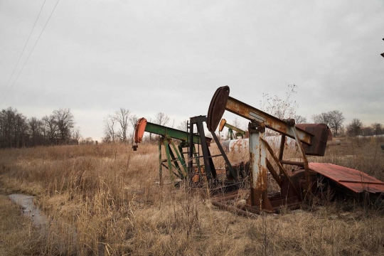 Menelusuri kilang minyak usang Amerika Serikat di Illinois