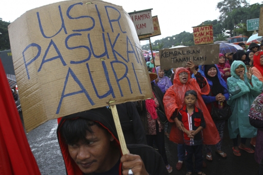 Tuntut penyelesaian sengketa tanah, warga Bogor geruduk Istana