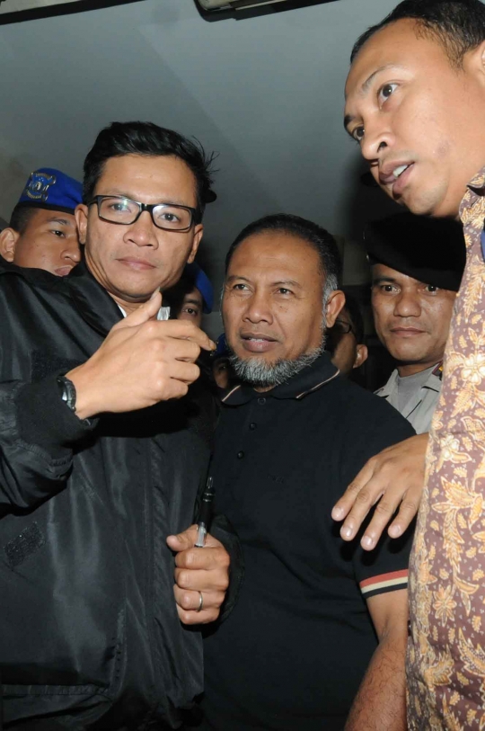 Diperiksa hingga larut, Bambang Widjojanto akhirnya bebas