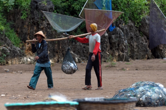 Potret kehidupan nelayan tradisional di Pantai Baron