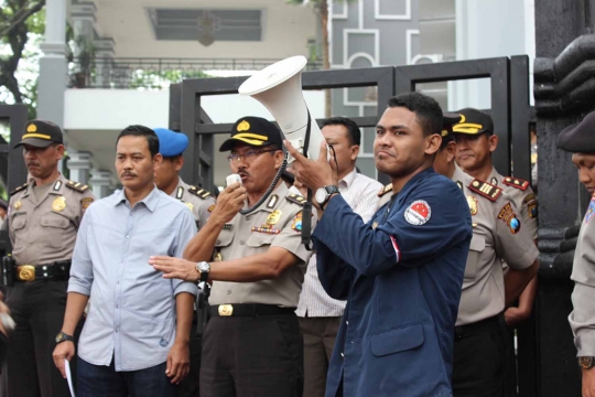 Aksi save KPK, mahasiswa Malang tuntut Jokowi tegas
