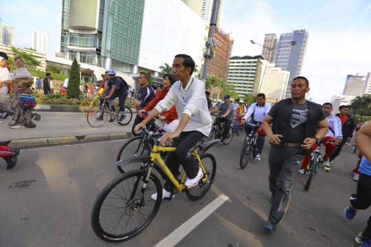 Jaga kebugaran, Jokowi awali Minggu pagi dengan bersepeda di CFD