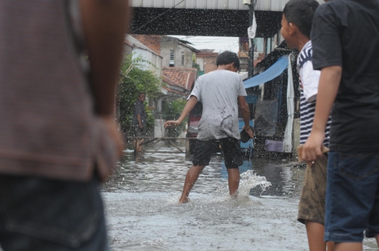 Drainase buruk, kawasan Pramuka sering dilanda banjir