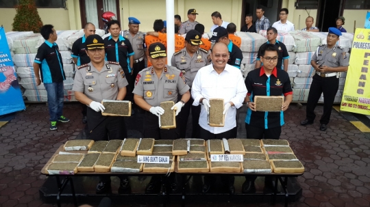 Polda Sumut gagalkan pengiriman ganja 4,2 ton