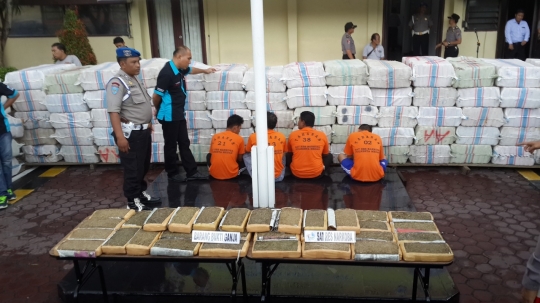 Polda Sumut gagalkan pengiriman ganja 4,2 ton