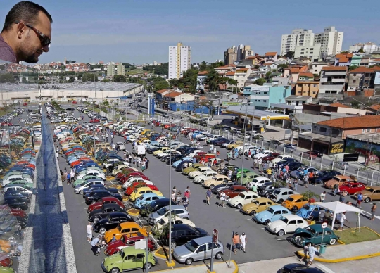 Menyaksikan 1.000 mobil VW meriahkan Volkswagen Beetle di Brasil