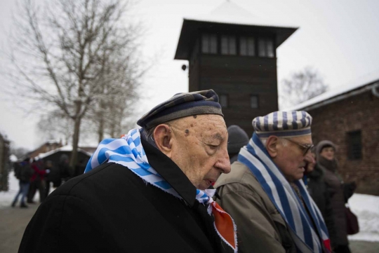 Ratusan korban selamat Holocaust peringati 70 tahun bebas dari Nazi
