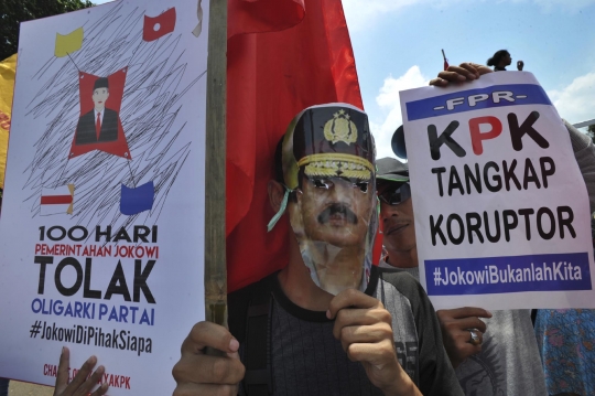 100 Hari pemerintahan Jokowi-JK, massa geruduk Istana Negara