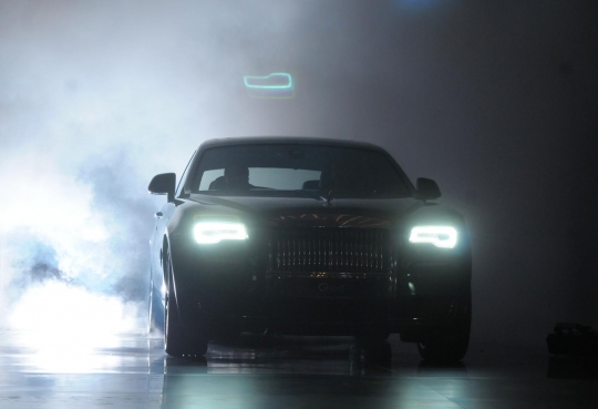 Mobil super mewah Rolls-Royce Ghost Series II mengaspal di Indonesia