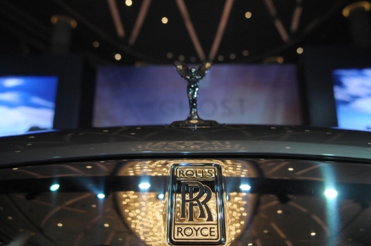 Mobil super mewah Rolls-Royce Ghost Series II mengaspal di Indonesia