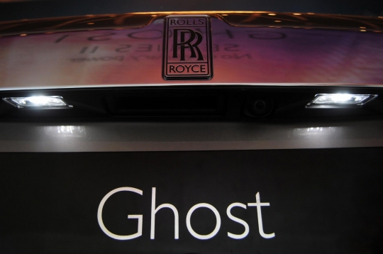 Mobil super mewah Rolls-Royce Ghost Series II mengaspal di Indonesia