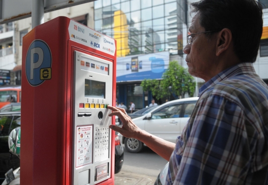 Parkir di Jalan Agus Salim kini bayar pakai e-money